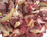 Hình bước làm 1 của món Thịt bê sào xả ớt