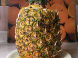 Postre de piña rellena