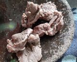 Foto langkah ke 2 dari resep Dendeng santan cabe hijau.