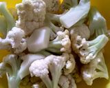 Foto langkah ke 1 dari resep Sup tomat sayur.