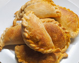 Foto del paso 4 de la receta: Empanadas Argentinas  Cortadas a Cuchillo Para Papá