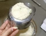 A picture of step 3 of Medu Vada.