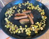 Foto del paso 3 de la receta: Paella de berenjena y salchichas (carne)