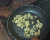 Foto del paso 3 de la receta: Zócalo de arroz blanco con champiñones y huevo escalfado