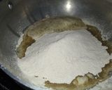 A picture of step 1 of Singhare flour ka halwa.