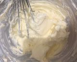 Foto langkah ke 4 dari resep Korean cream cheese and garlic bread.