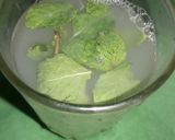 A picture of step 2 of Mosambi juice.
