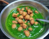 A picture of step 9 of Urad dal kofta in garlicky spinach gravy.