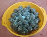 आंवले की खट्टी मीठी गोली (Amla ki khatti meethi goli recipe in Hindi) रेसिपी चरण 4 फोटो