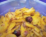 A picture of step 7 of Chilli Potato / Aloo ki bhujiya.