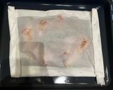 Foto del passaggio 2 della ricetta Cosce di pollo al cartoccio