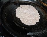 A picture of step 3 of Ragi cheela.