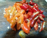 Foto langkah ke 3 dari resep Tumis Tauge Sosis.