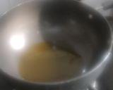 A picture of step 1 of Green Peas Garlic Soup.