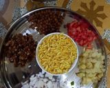 A picture of step 1 of Jhalmuri.