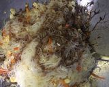 Foto langkah ke 3 dari resep Bihun Goreng.