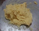 A picture of step 7 of Gullab gamoon.