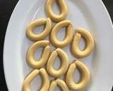 Foto del paso 2 de la receta: Tapa de ensaladilla rusa con crujiente de pan 🥖