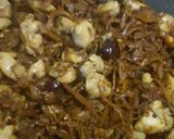 รูปขั้นตอนการทำที่ 2 ของ ไก่ผัดขิงหวานจากต้มน้ำขิง Chicken stir fried Ginger Tea Leftover