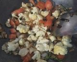 एग फ्राईड राईस (Egg fried rice recipe in marathi) रेसिपी स्टेप 4 फोटो 