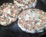 Foto del paso 5 de la receta: Hamburguesas de pollo con fresca ensalada