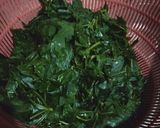Foto langkah ke 1 dari resep Tumis Daun Pepaya Jepang.