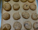 Foto langkah ke 4 dari resep Gluten Free Chocolate Cookies.