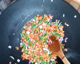 A picture of step 2 of Stir fry noodles.
