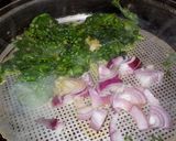 Foto del paso 4 de la receta: Ensalada con espinacas, garbanzos, salchicha alemana, boconccinos