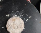 A picture of step 6 of Carrot Paratha.