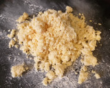 Foto del paso 2 de la receta: Scons de queso (tipo Starbucks)En 1 paso y sin huevo. INCREÍBLES