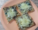Foto langkah ke 5 dari resep Garlic Bread Toast.