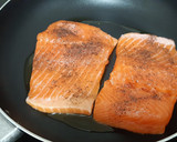 Foto del paso 3 de la receta: Trucha asalmonada con pisto