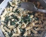 Foto del paso 6 de la receta: Fideos con acelga con salsa blanca