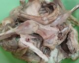 Foto langkah ke 1 dari resep Ayam Pejantan Goreng Garing.