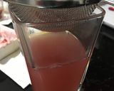 A picture of step 2 of Detox pink lemonade 👌🏻.
