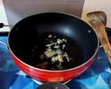 A picture of step 4 of Koraishutir Kochuri ya Matar ke Poori.