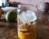 Foto langkah ke 2 dari resep Es tape susu mangga.