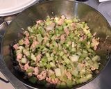 A picture of step 5 of Marinated Celery Salad with Tuna and Lemon.