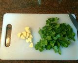 Foto del paso 3 de la receta: Merluza con papas arrugás y mojo verde