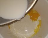 Foto langkah ke 2 dari resep Vanilla Cup Cake No Mixer Simple Banget.