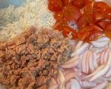 Foto del paso 2 de la receta: Ensalada de arroz con cherry y atún acompañado de vinagreta de almendras