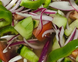 Foto del paso 5 de la receta: Achad 🥗 🍅 Ensalada fresca para acompañar comidas picantes