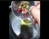 A picture of step 2 of Chutney pulao.