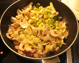Foto del paso 3 de la receta: Carbonara a la Pepeluí
