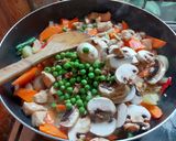 Foto langkah ke 4 dari resep Ayam Cah Tausi.