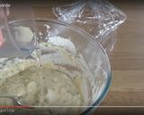 A picture of step 4 of Spätzle.