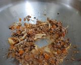 Foto langkah ke 3 dari resep Tumis Wortel Buncis Daging Giling.