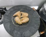 कूरकुरित  आणि खमंग फिश फ्राय (fish fry recipe in marathi) रेसिपी स्टेप 4 फोटो 