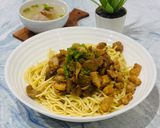Foto langkah ke 3 dari resep Mie Ayam Jamur.